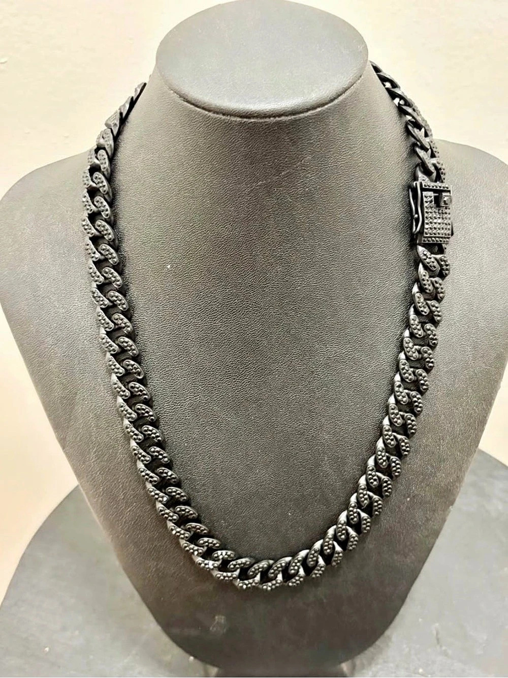 Black Cuban Chain black ice style 12mm 20in with box lock